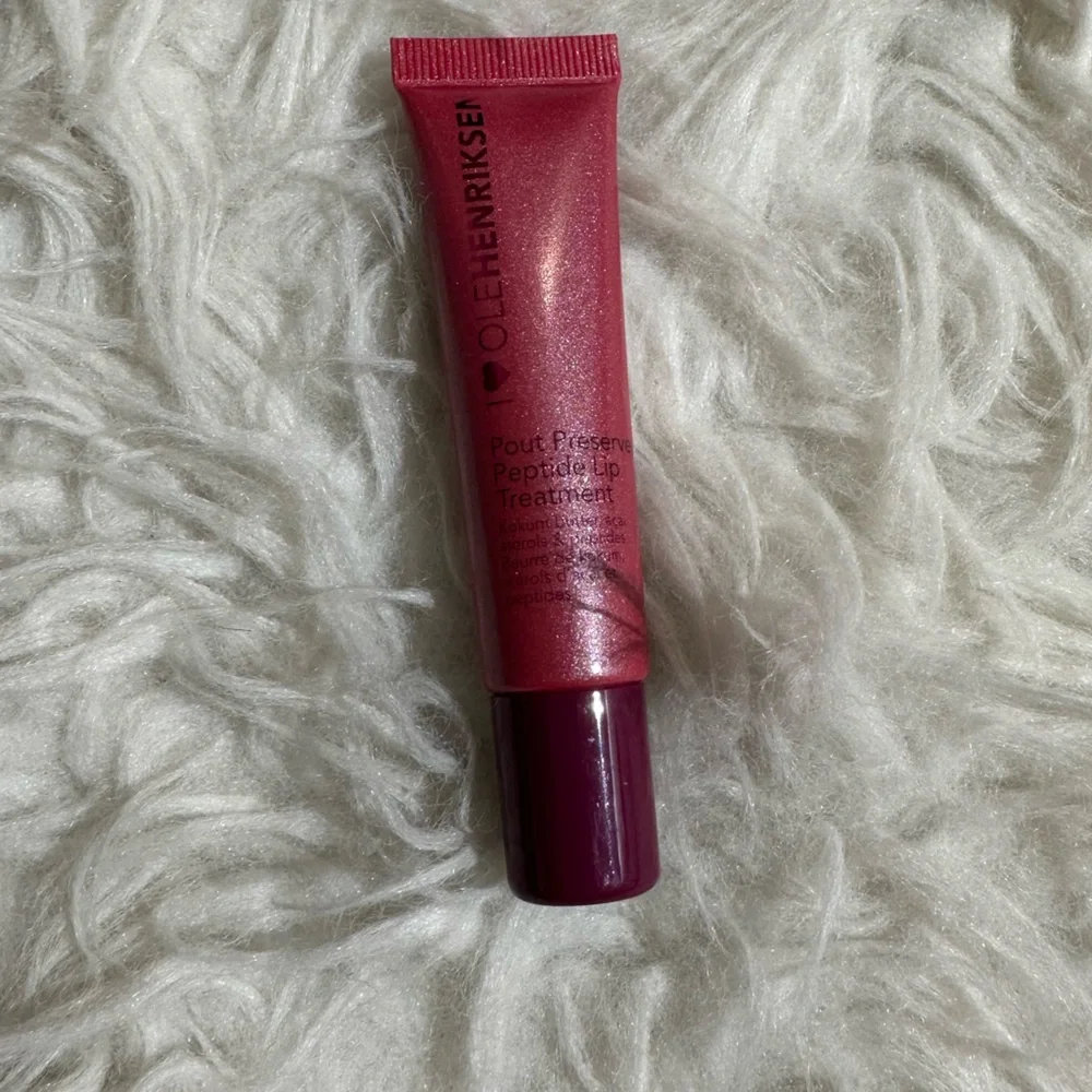 NEW Ole Henriksen Pout Preserve Peptide Lip Treatment Glimmer Lingonberdy Jam